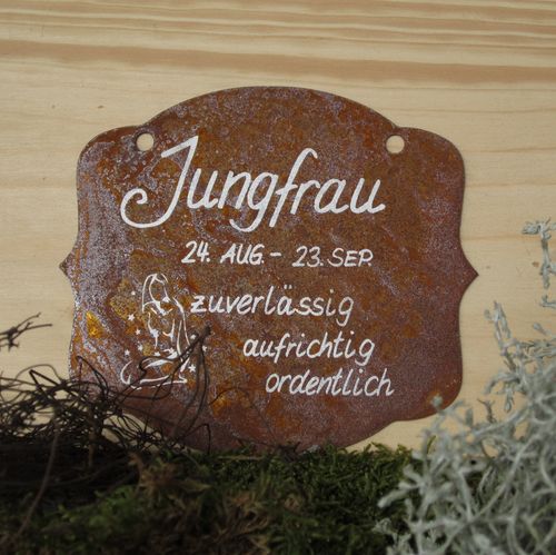 Rost-Schild mit Sternzeichen "Jungfrau"